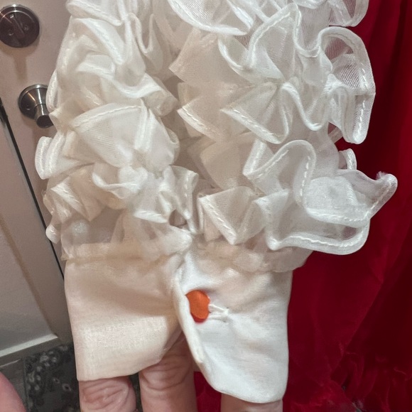 Martha’s Miniatures. “Valentine’s Day Dress” (peep those OG heart buttons😍) - Picture 5 of 9